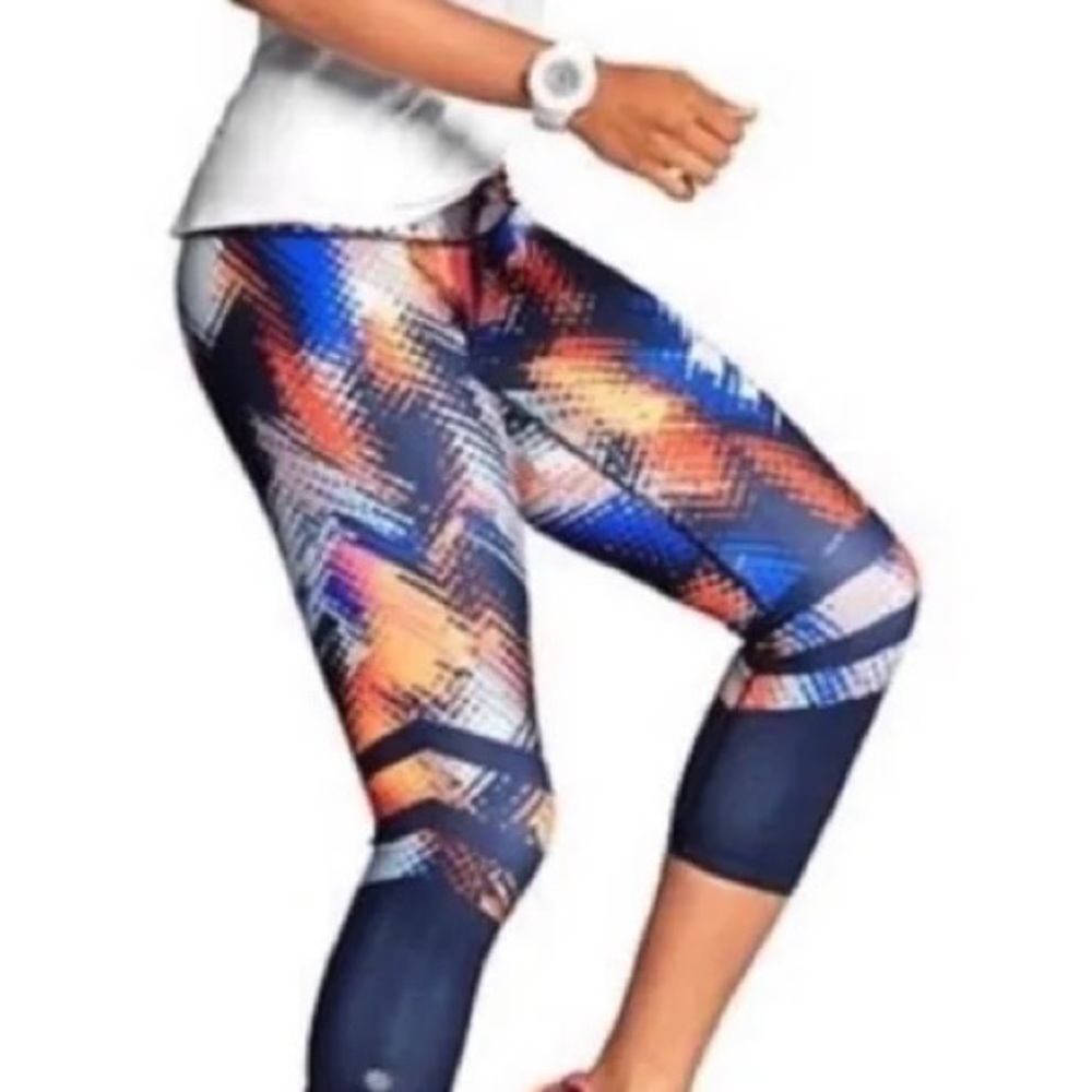XS EUC athleta sonar print crop legging back tight